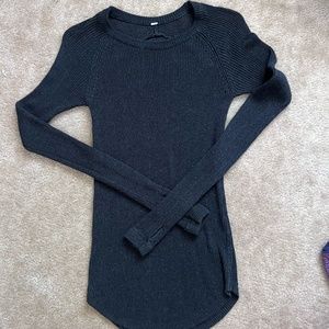 Black Lululemon Pullover Bamboolux 10